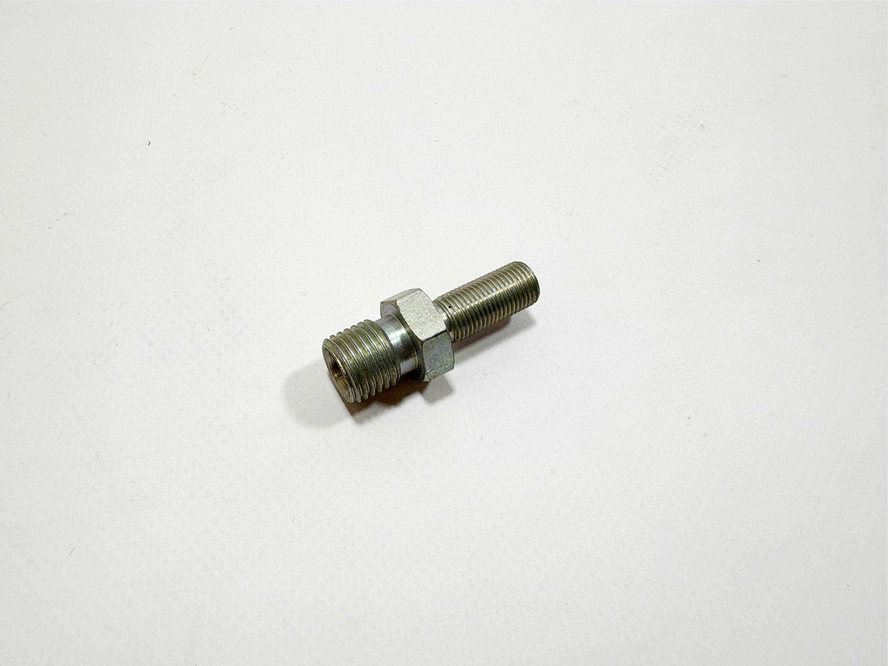 штуцер фланцевый проходной камаз