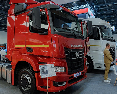 В Казахстане начались продажи новых моделей магистральных тягачей КАМАЗ поколения К5