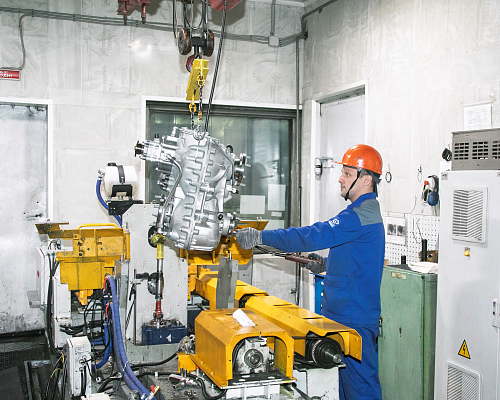 На заводе двигателей продолжается модернизация оборудования