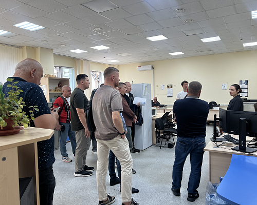 «КАМАЗ» организовал производственную экскурсию для дилеров