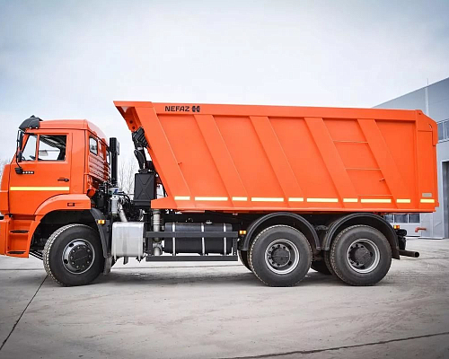 KAMAZ-6520-53