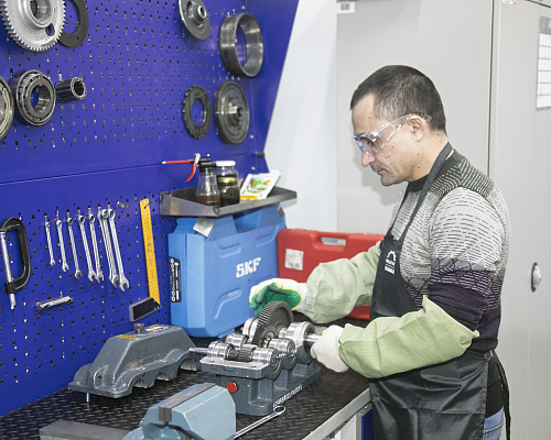 На «КАМАЗе» определили лучших слесарей-ремонтников