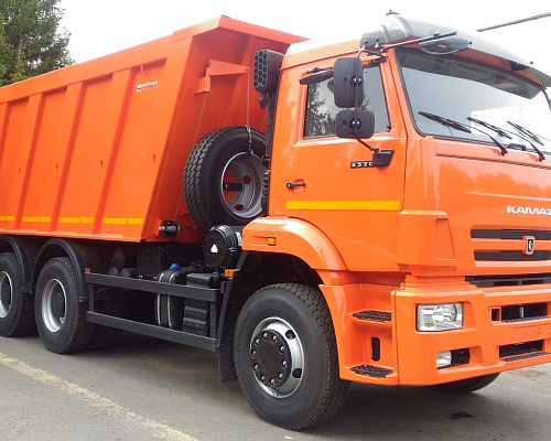 Самосвал с задней разгрузкой 6520-26012-53 (6x4)