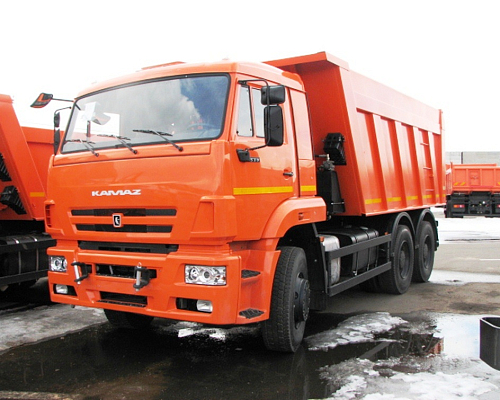 Самосвал с задней разгрузкой 6520-26041-53 (6x4)