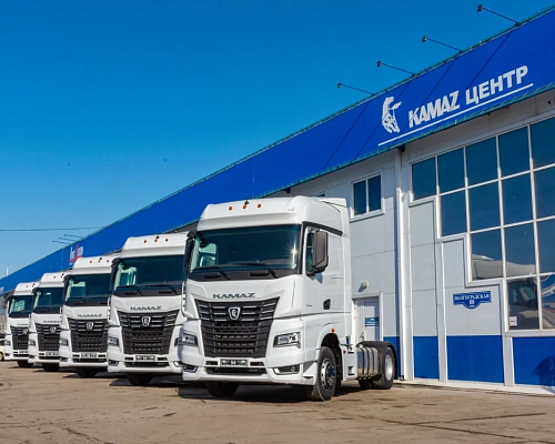 Перевозчик из Омска приобрёл партию тягачей КАМАЗ-54901