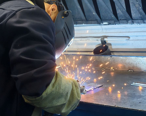 На «КАМАЗе» выявили лучших сварщиков среди практикантов