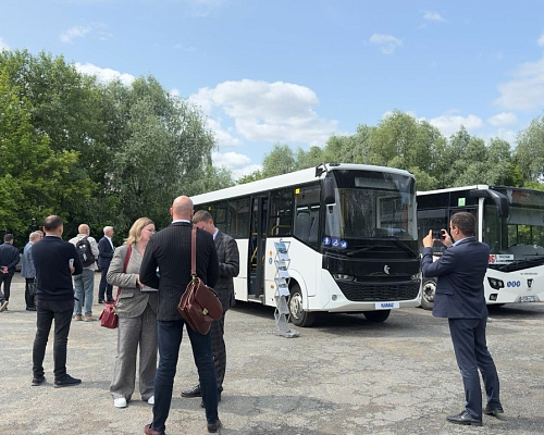 «КАМАЗ» продемонстрировал новинки пассажирского транспорта перевозчикам Татарстана