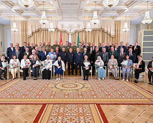 Работники «КАМАЗа» отмечены государственными наградами